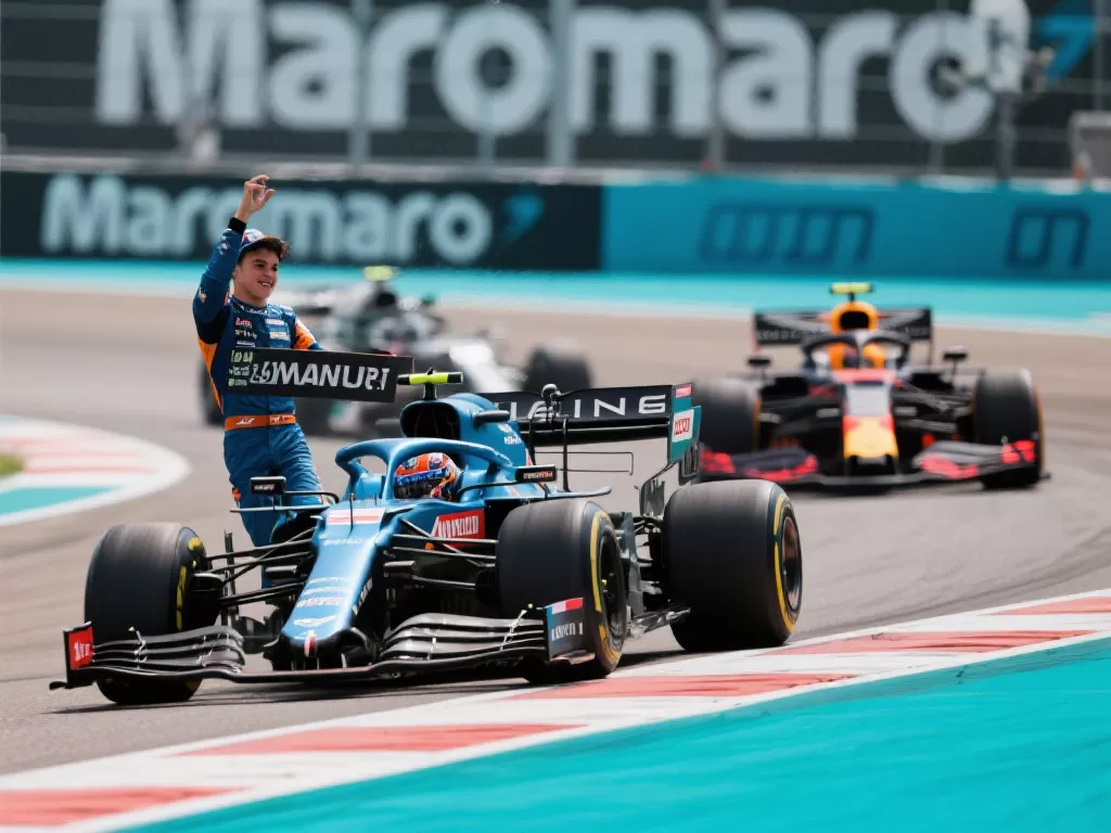 F1迈阿密站：皮亚斯特里三连冠辉煌，迈凯伦强势霸占前二